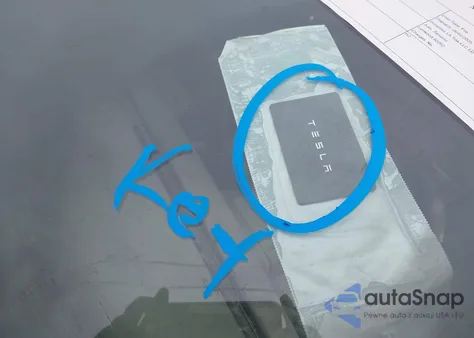 2023 Tesla Model Y Awd/Long Range Dual Motor All-Wheel Drive z USA, uszkodzony, nr VIN 7SAYGAEEXPF582955